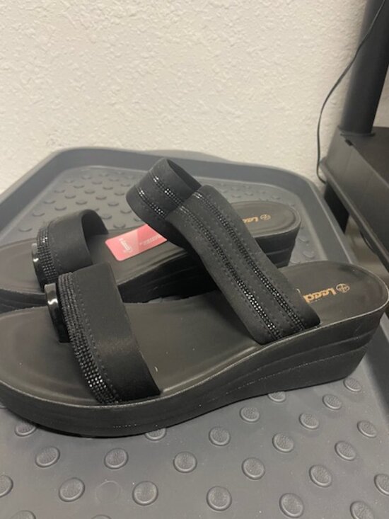 Shoes - Wedge sandal -Dual-strap slide with a secure, stylish toe-loop